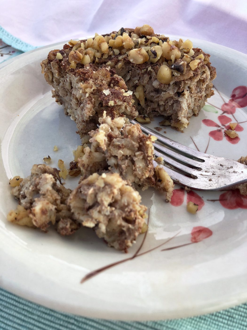 Blog: http://babblingpanda.com/2018/04/26/my-best-healthy-breakfast-finds-from-pinterest/ Recipe: http://lovegrowswild.com/2015/08/banana-bread-baked-oatmeal/